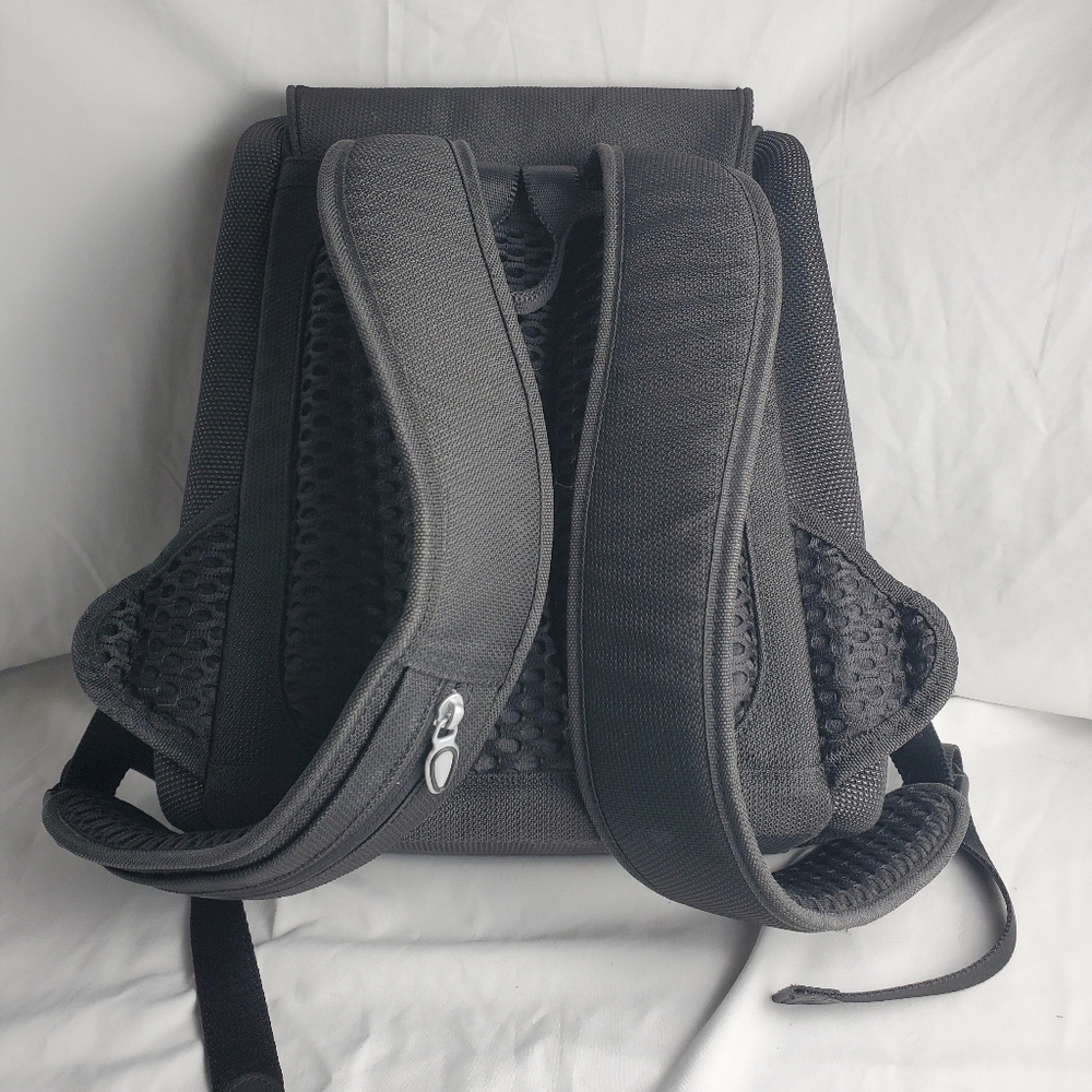 Tumi T3 Black Backpack - Picture 2 of 8